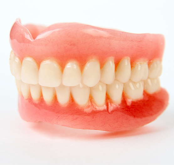 Set of full dentures
